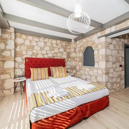 Apartment Peaceful Flat Near Hadrians Gate Antalya
